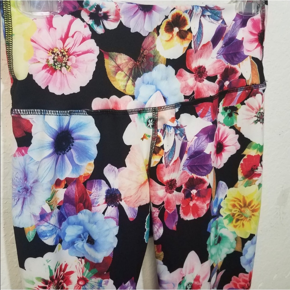 OLD NAVY ACTIVE GODRY Floral Pants Small - Picture 2 of 8